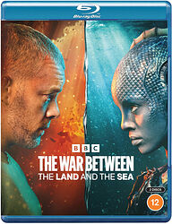 Cover image for The War Between the Land and the Sea